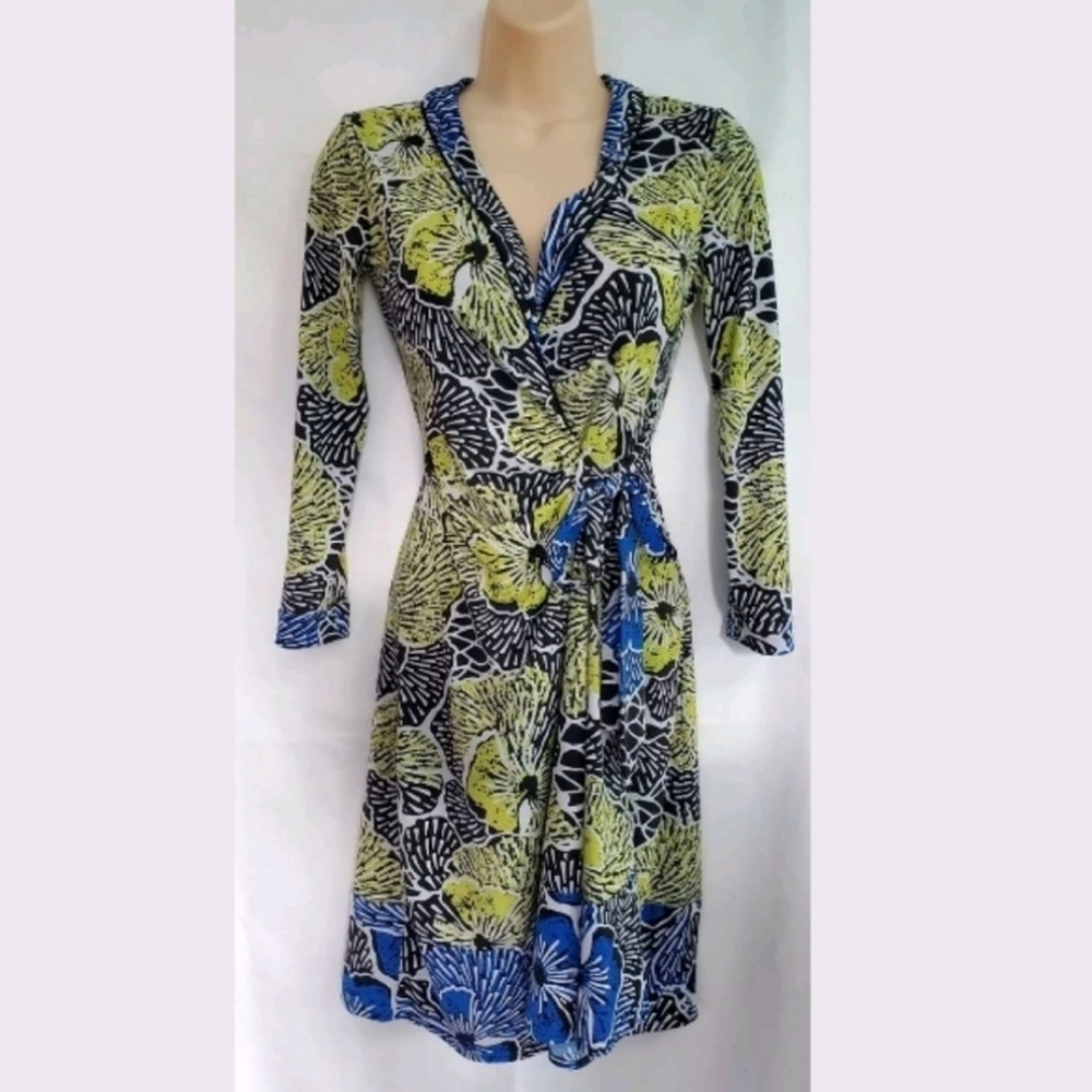 Womens BCBGMaxAzria Blue Yellow Printed V Neck Adjustable Wrap Dress Size XXS